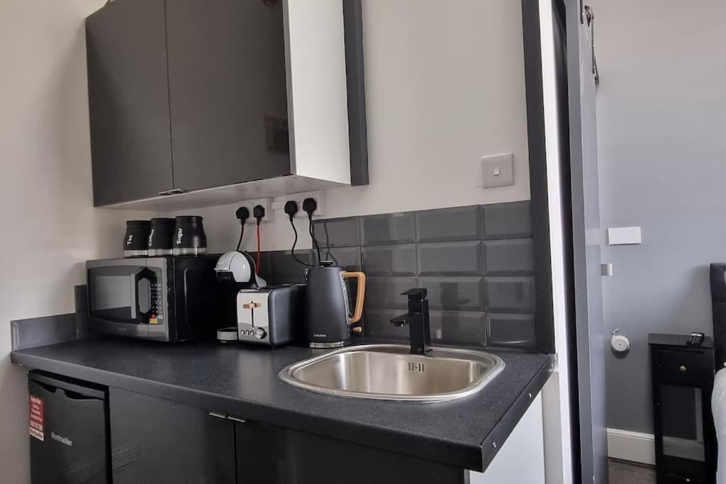 Modern 1Bedroom Studio In London Center Exterior photo