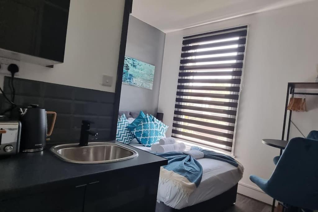 Modern 1Bedroom Studio In London Center Exterior photo
